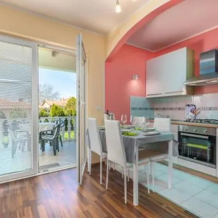 Mit Terrasse By Interhome Novigrad (Istria)