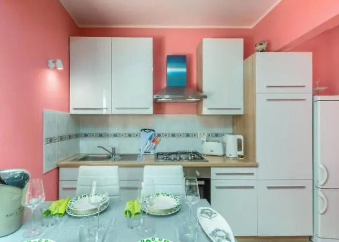 Mit Terrasse By Interhome