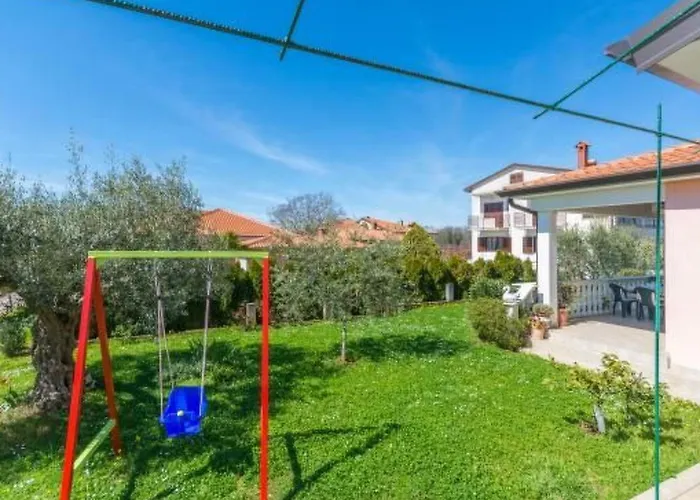 Mit Terrasse By Interhome